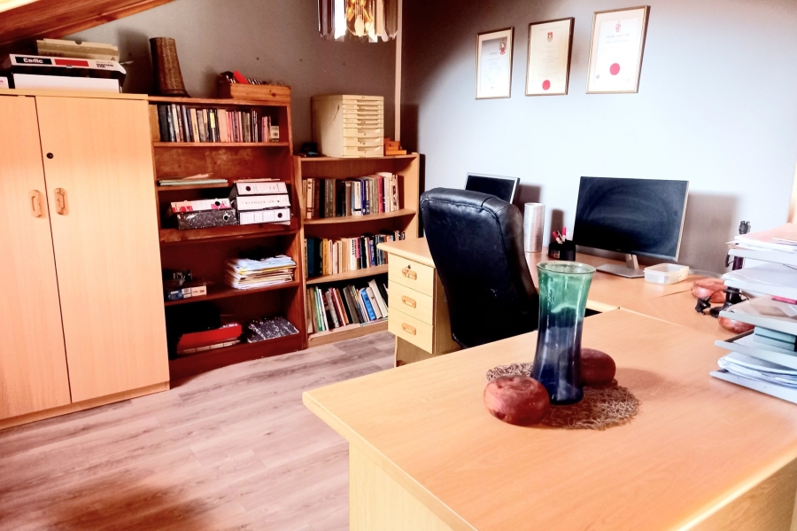 5 Bedroom Property for Sale in Vredenburg Western Cape